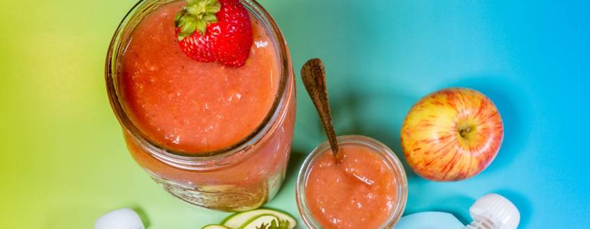 How to Make Homemade Applesauce Your Kids Will Love