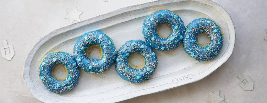 The 2 Ingredient Donut Hack You Need This Chanukah!
