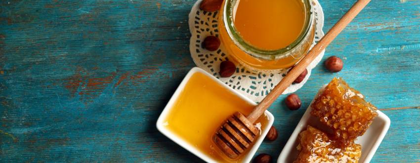 6 Creative Ways To Display Honey On Your Rosh Hashanah Table