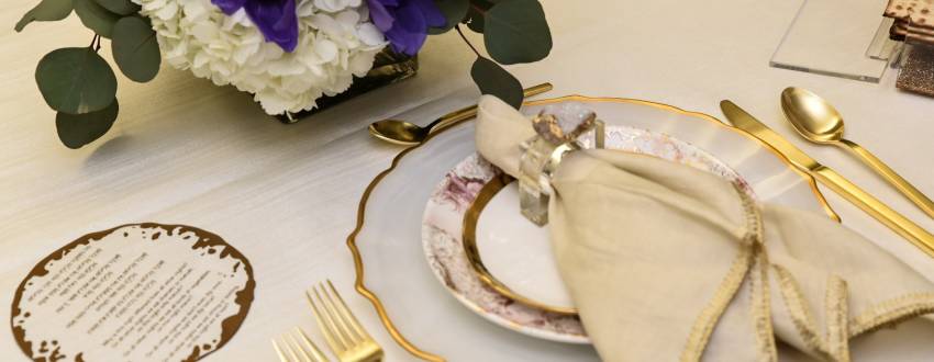 How to Set a Regal Seder Table Using Gold Accents