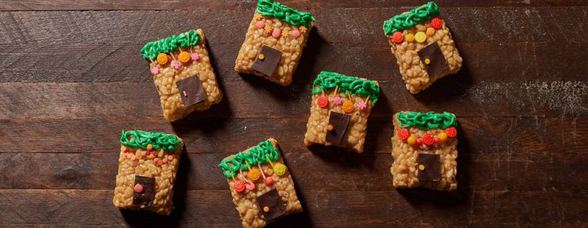 How To Make These Adorable Peanut Chew Sukkahs