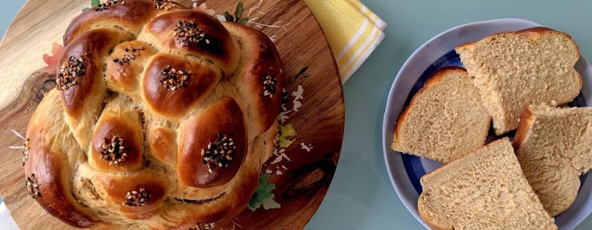 10 Beautiful Round Challahs You Need To Make For Rosh Hashanah