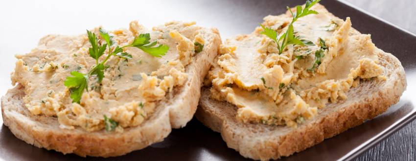 The Growth and Popularity of Hummus Toast