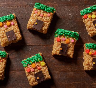 How To Make These Adorable Peanut Chew Sukkahs