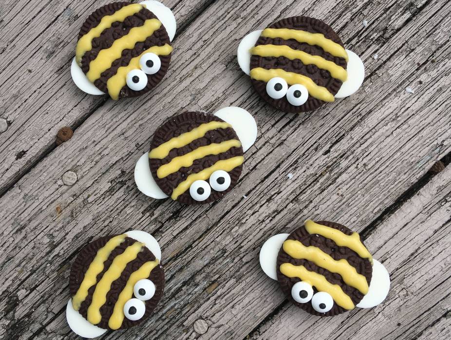 Bumblebee Sandwich Cookies