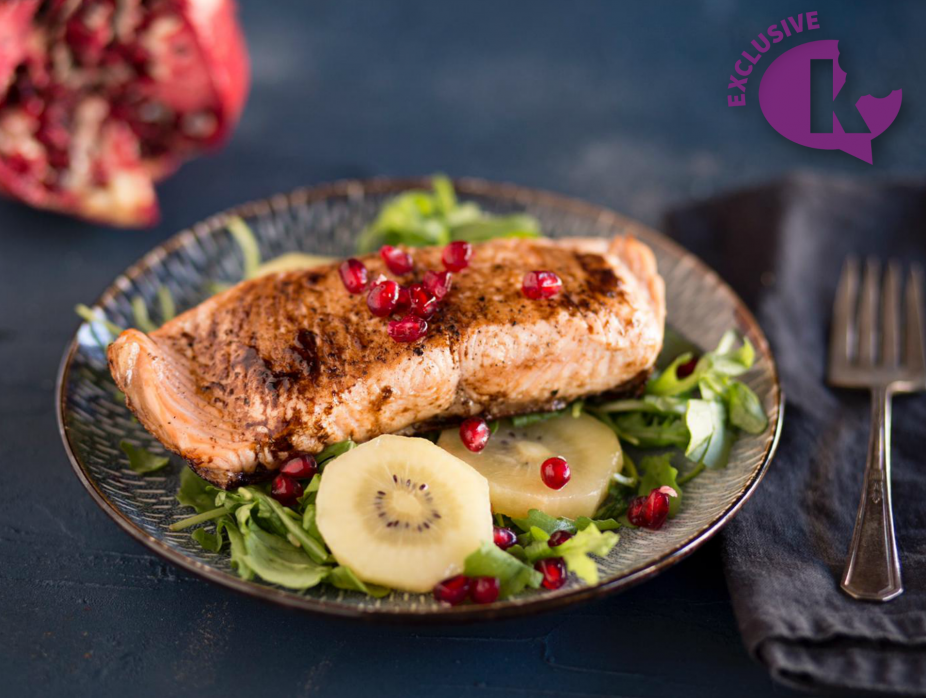Balsamic Salmon over Pomegranate and Golden Kiwi Arugula Salad