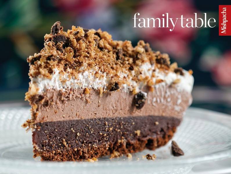 Chocolate Pudding Pie with Nutty Chocolate Crunch