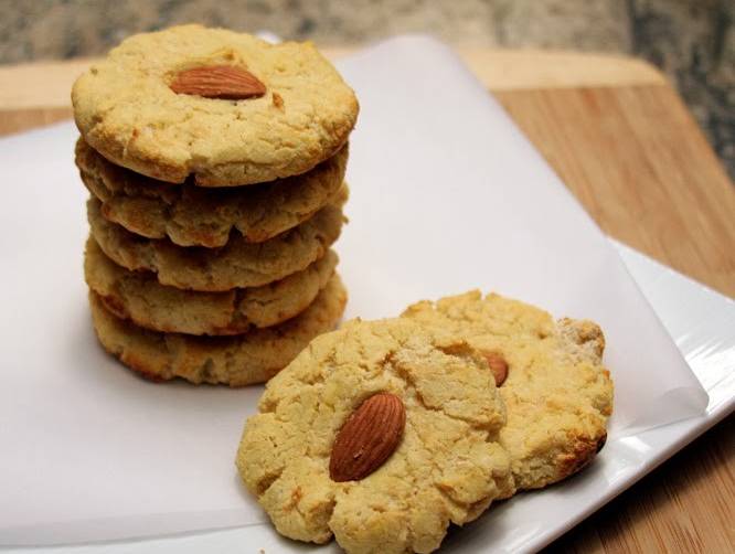 Gooey Almond Cookies