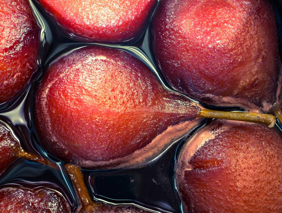 Alsatian Wine-Poached Pears (Poires Pochees au Vinz)
