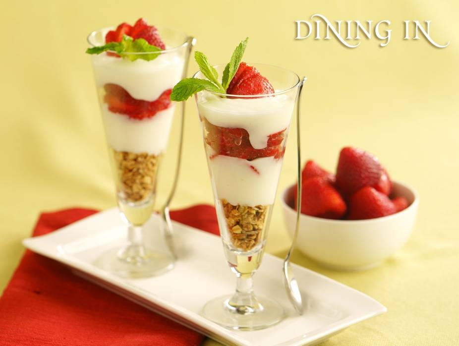 Yogurt-Strawberry Crunch