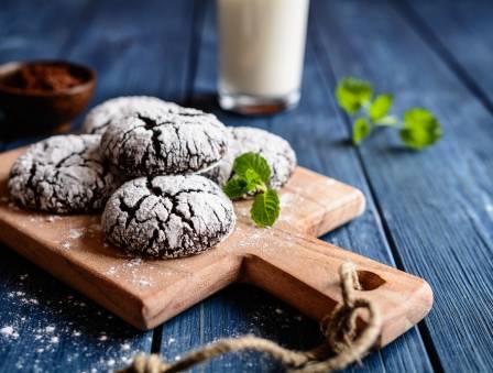 Gluten-Free Chocolate Crinkle Cookies