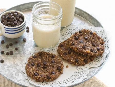 Coco-Nutty Vegan Chocolate Chip Cookies, Raw or Baked