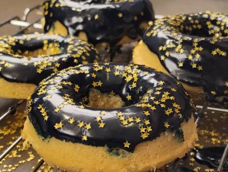 Baked Chanukah Cake Donuts