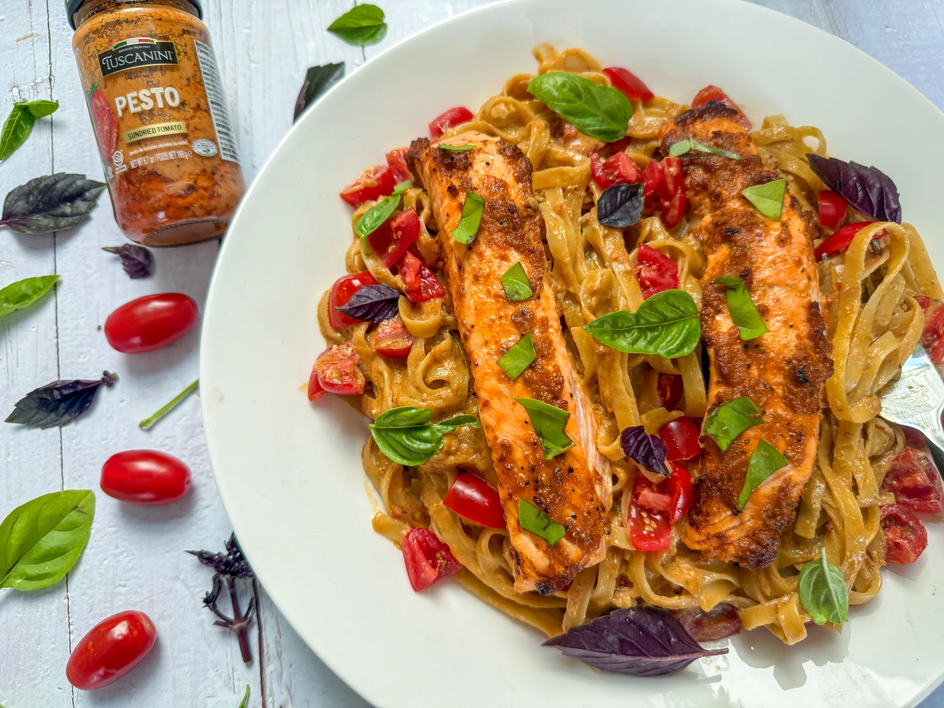 Creamy Red Pesto Pasta with Salmon
