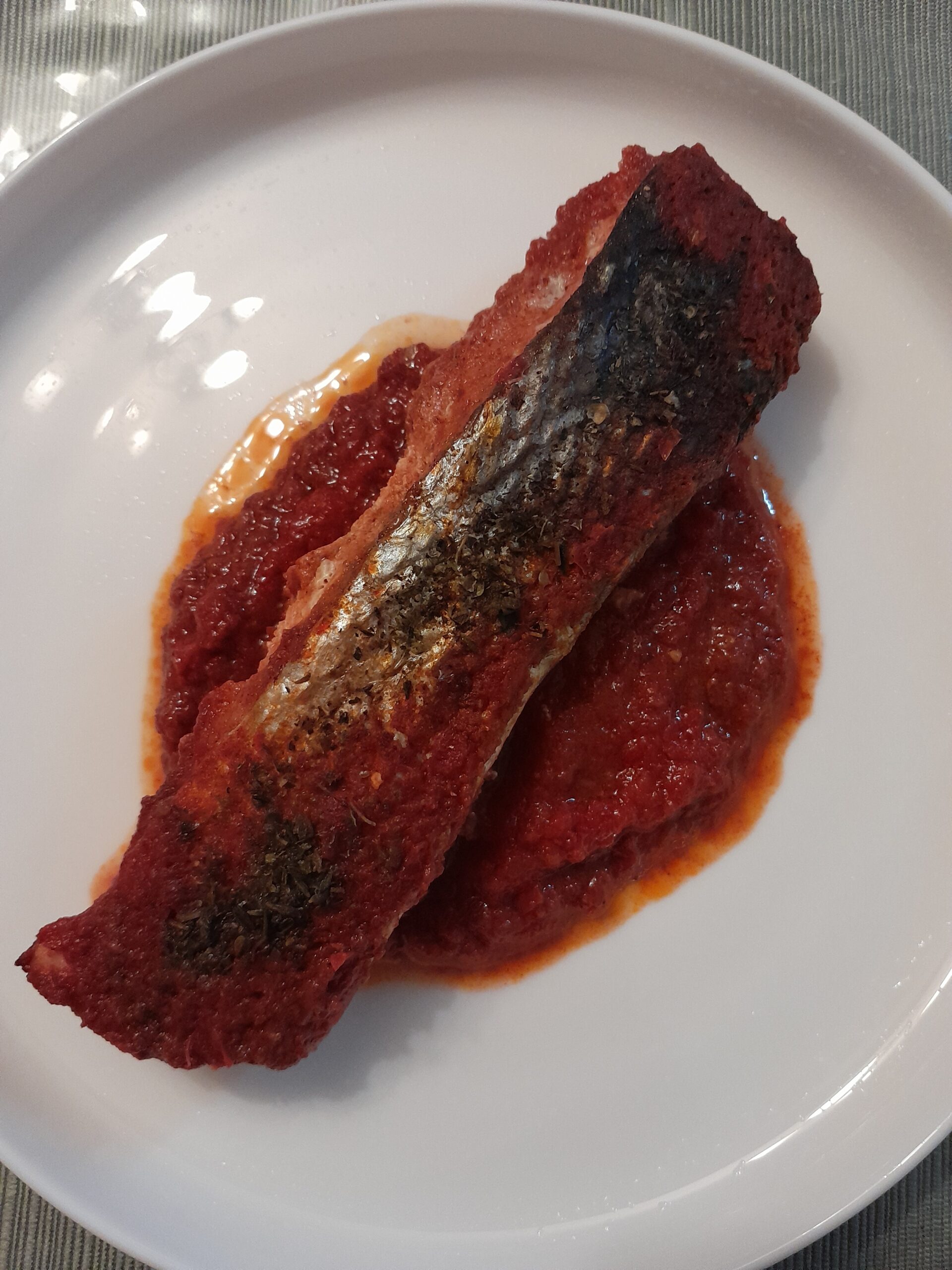 Salmon in Lemony Sauce