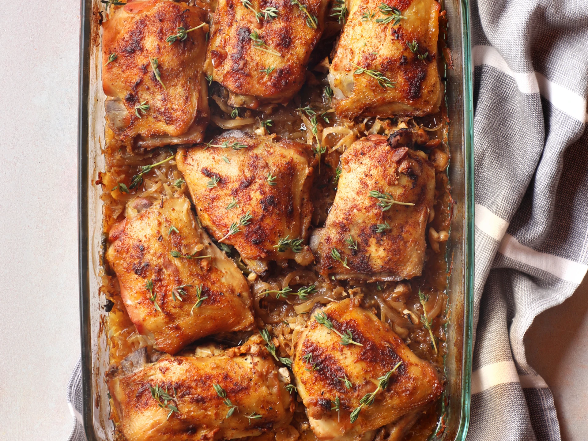 Braised Chicken with Apples and Cabbage