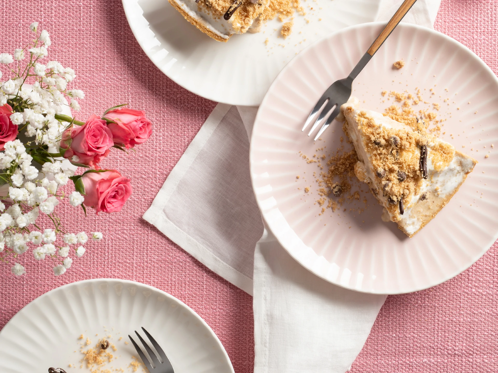 Coffee Crumble Ice Cream Pie
