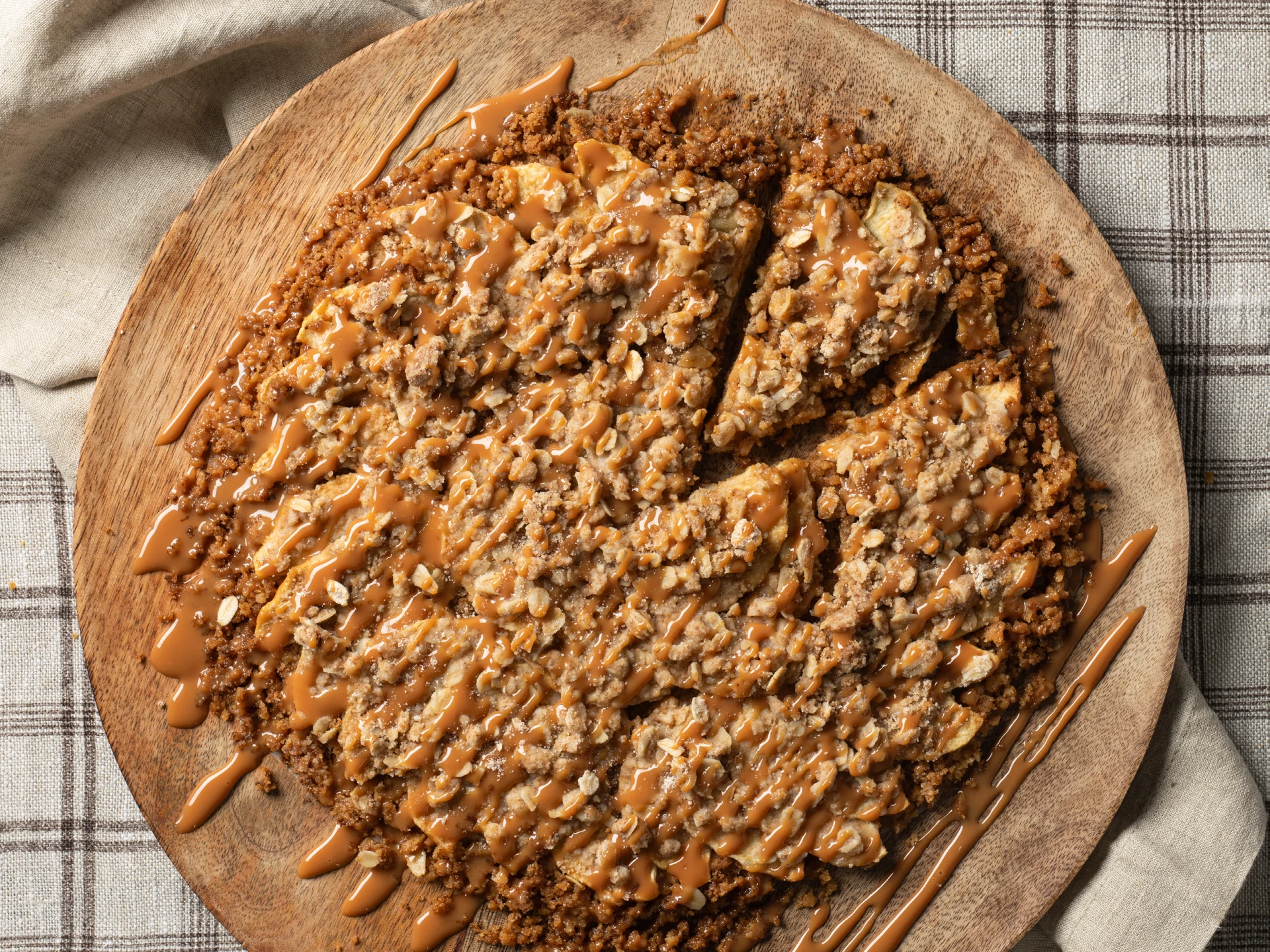 Apple Crisp Pizza