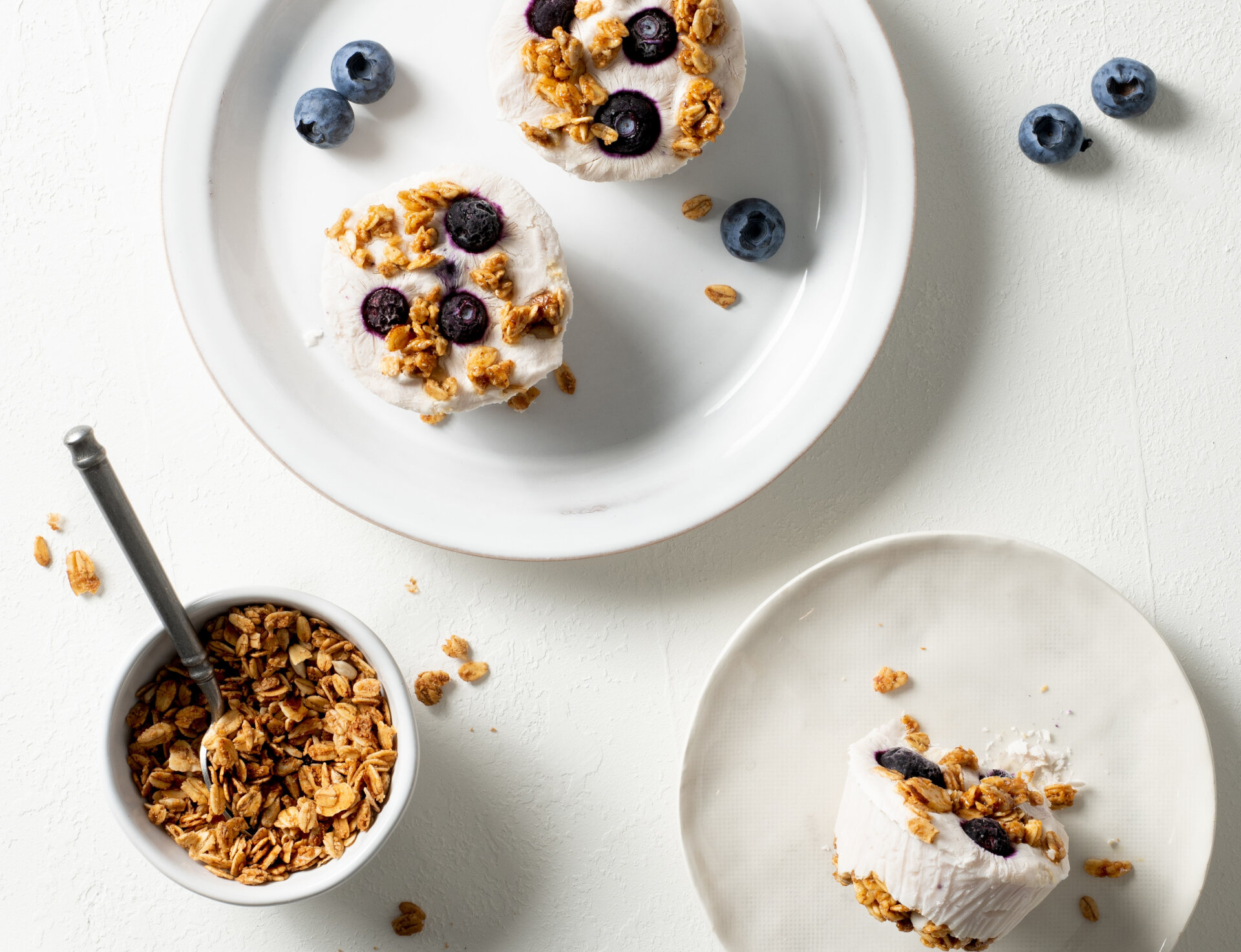 Frozen Berry Yogurt Cups